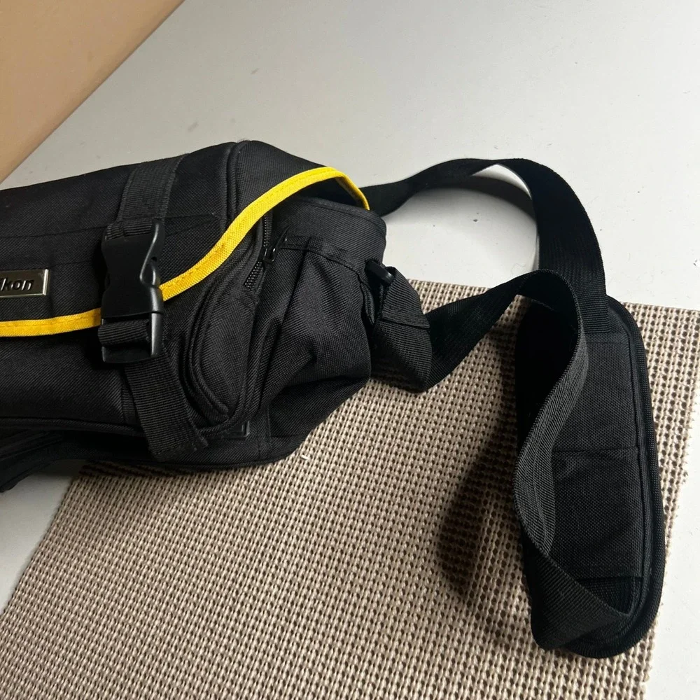Nikon Camera Messenger Bag Black Yellow Canvas Padded Shoulder Strap Case